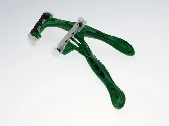 Wilkinson Sword Hydro 5 razor with blades